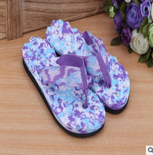 Load image into Gallery viewer, Casual Beach Flip Flops